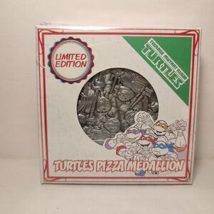 Teenage Mutant Ninja Turtles Pizza Medallion Official TMNT Metal Figurine